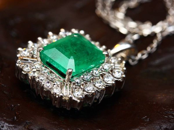Ces joailliers qui se sont tournés vers les diamants synthétiques
